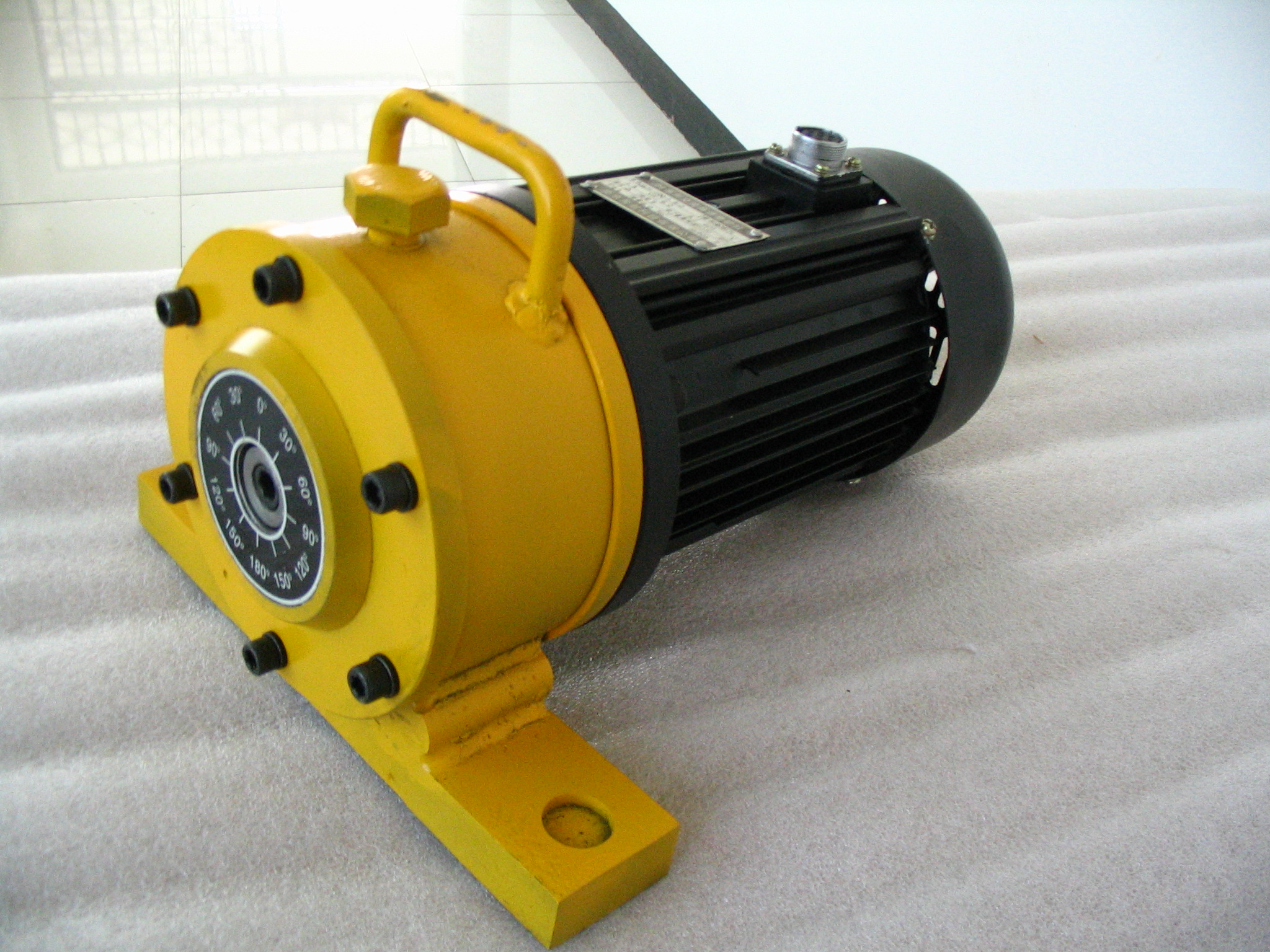 振動(dòng)時(shí)效設(shè)備組件激振器選擇技術(shù)要求