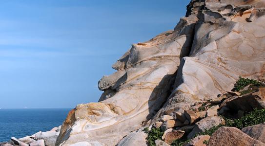 應(yīng)變測試法檢驗(yàn)護(hù)壁爆破技術(shù)的效果