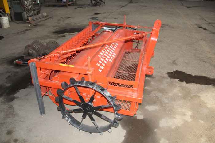 殘膜清理輥筒凸輪軸靜、動態(tài)應(yīng)變測試研究