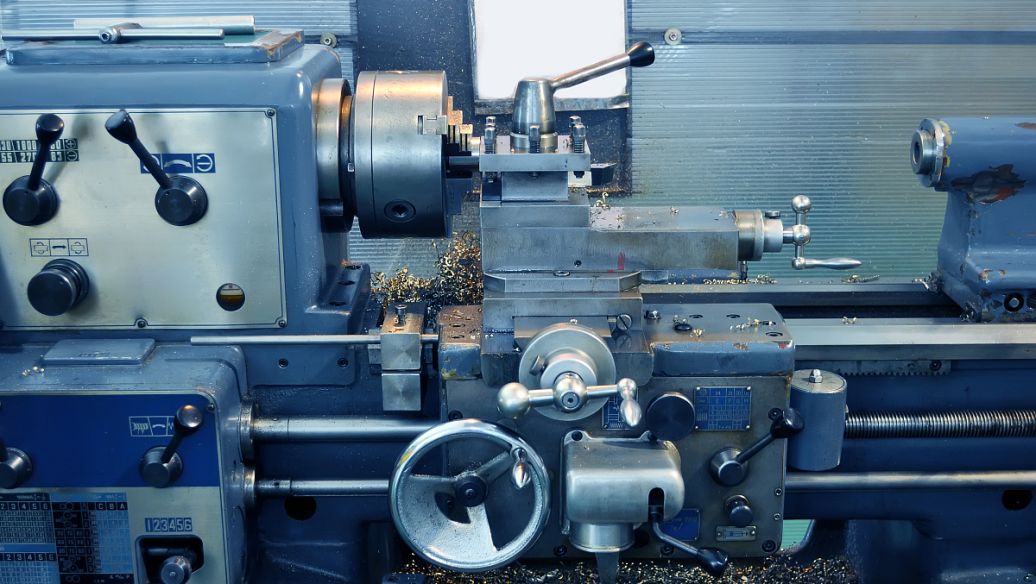 振動時效設(shè)備在大型箱體結(jié)構(gòu)件上的應(yīng)用